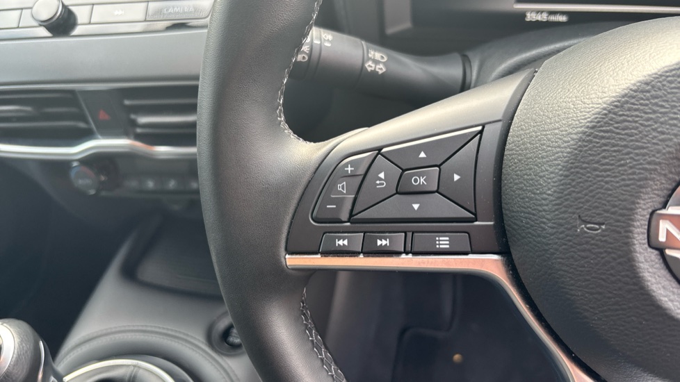 Nissan Juke 1.0 DiG-T N-Connecta 5dr Petrol Hatchback - Image 24
