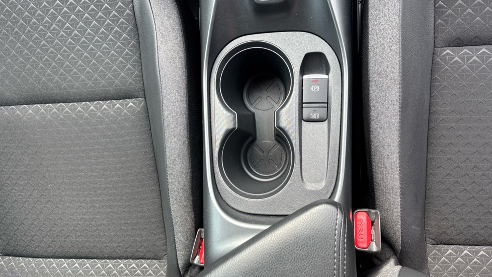 Nissan Juke 1.0 DiG-T N-Connecta 5dr Petrol Hatchback - Image 28