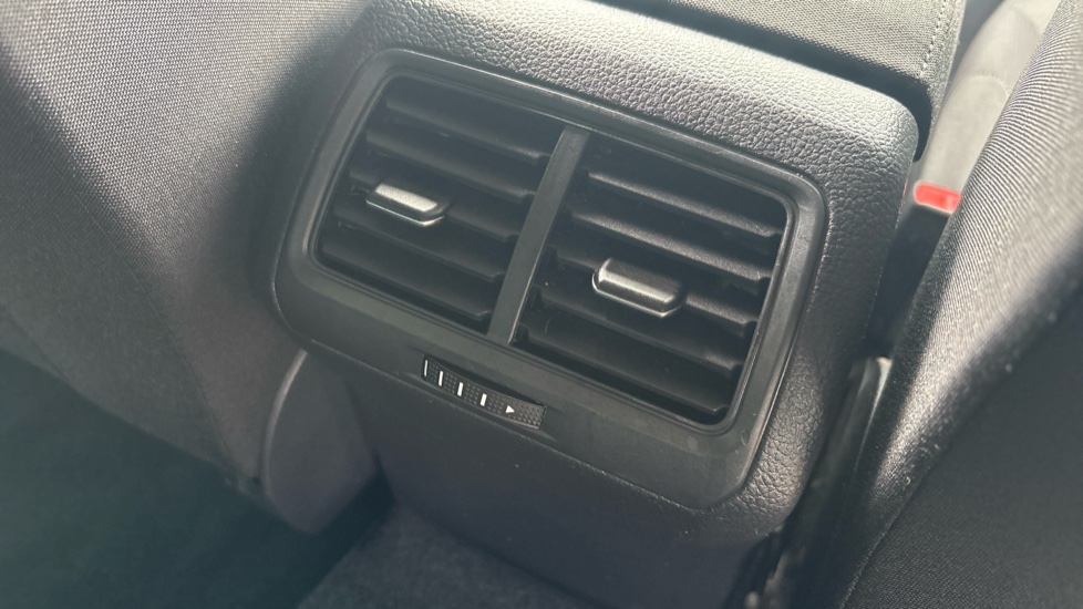 Volkswagen Golf 1.5 TSI EVO Match Edition 5dr Petrol Hatchback - Image 23