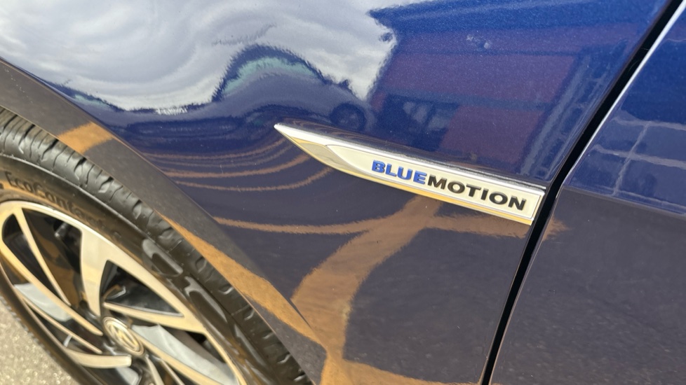 Volkswagen Golf 1.5 TSI EVO Match Edition 5dr Petrol Hatchback - Image 37