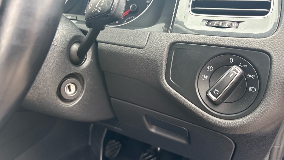 Volkswagen Golf 1.5 TSI EVO Match Edition 5dr Petrol Hatchback - Image 41