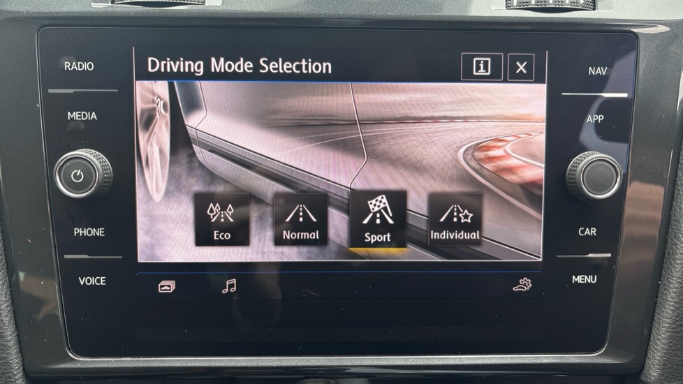 Volkswagen Golf 1.5 TSI EVO Match Edition 5dr Petrol Hatchback - Image 54