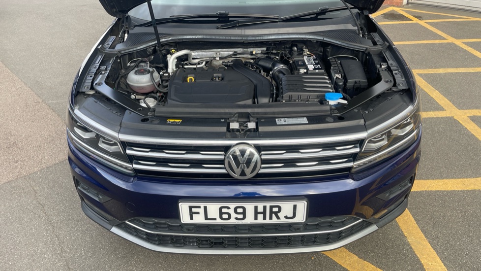 Volkswagen Tiguan 1.5 TSi EVO 150 SEL 5dr DSG Petrol Estate - Image 8