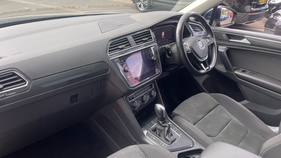 Volkswagen Tiguan 1.5 TSi EVO 150 SEL 5dr DSG Petrol Estate - Image 9