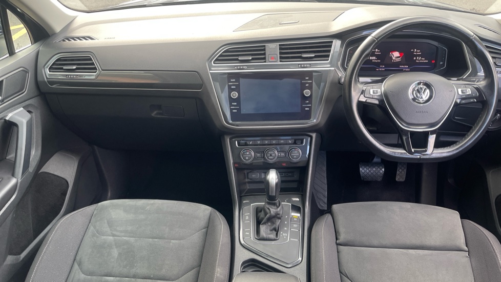 Volkswagen Tiguan 1.5 TSi EVO 150 SEL 5dr DSG Petrol Estate - Image 10