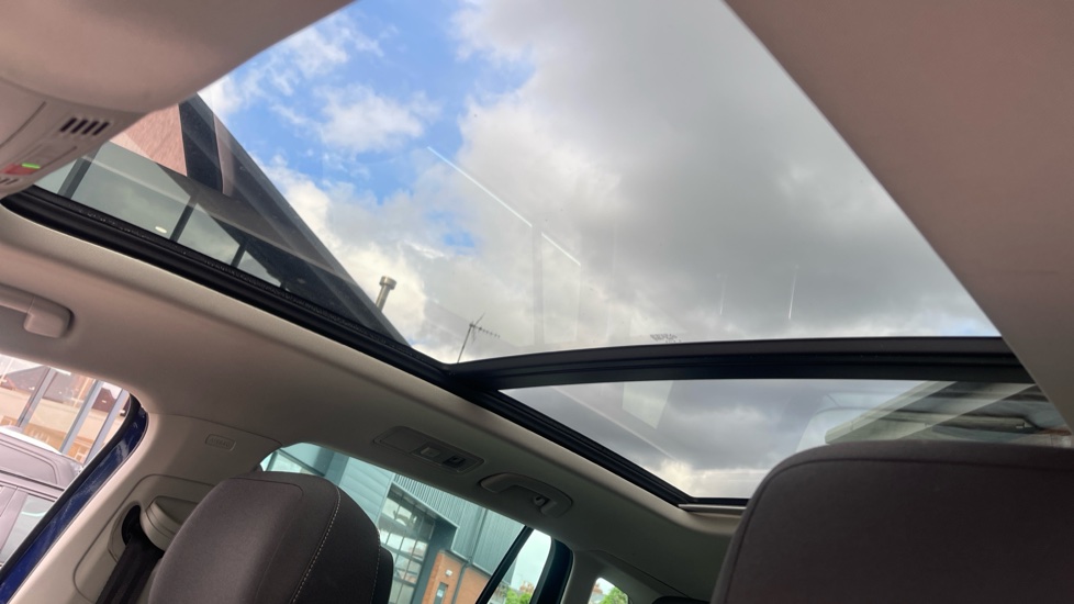 Volkswagen Tiguan 1.5 TSi EVO 150 SEL 5dr DSG Petrol Estate - Image 22
