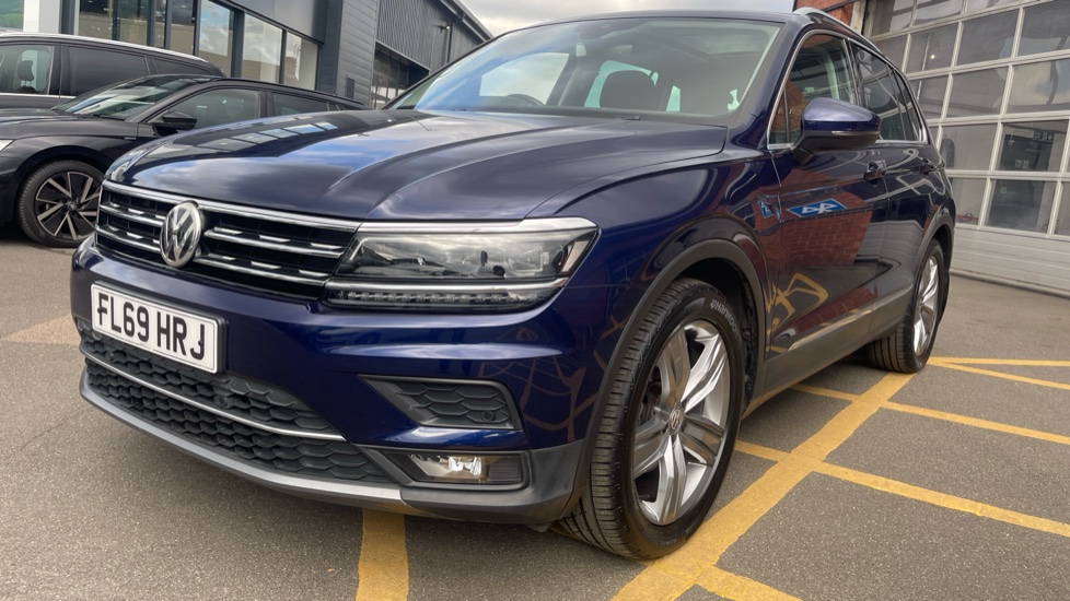 Volkswagen Tiguan 1.5 TSi EVO 150 SEL 5dr DSG Petrol Estate - Image 25
