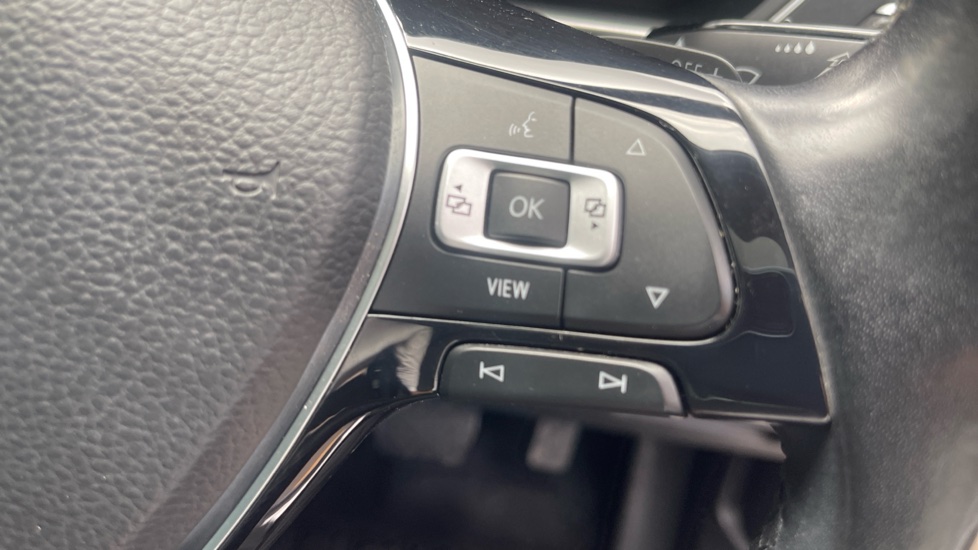 Volkswagen Tiguan 1.5 TSi EVO 150 SEL 5dr DSG Petrol Estate - Image 34