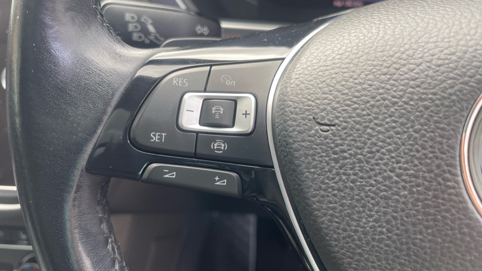 Volkswagen Tiguan 1.5 TSi EVO 150 SEL 5dr DSG Petrol Estate - Image 35