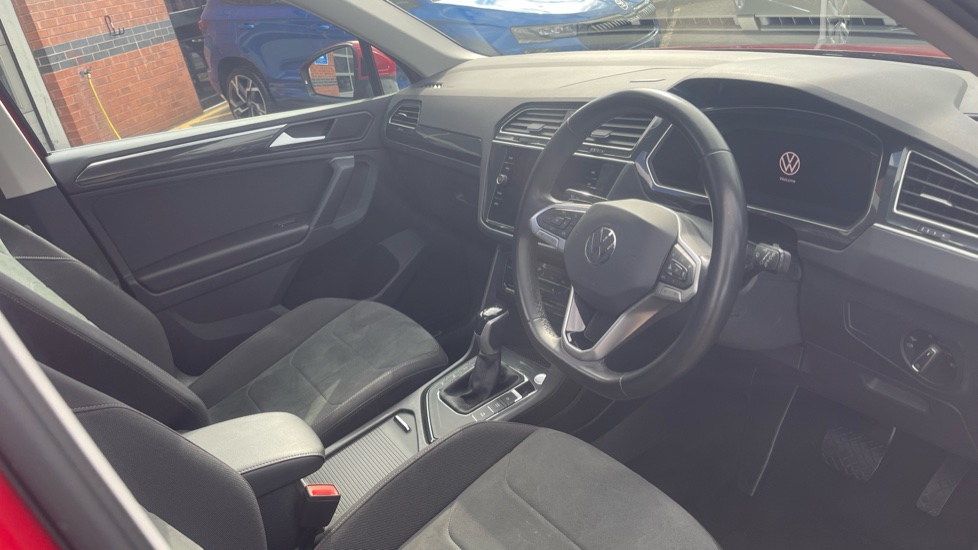 Volkswagen Tiguan 1.5 TSI 150 Elegance 5dr DSG Petrol Estate - Image 11