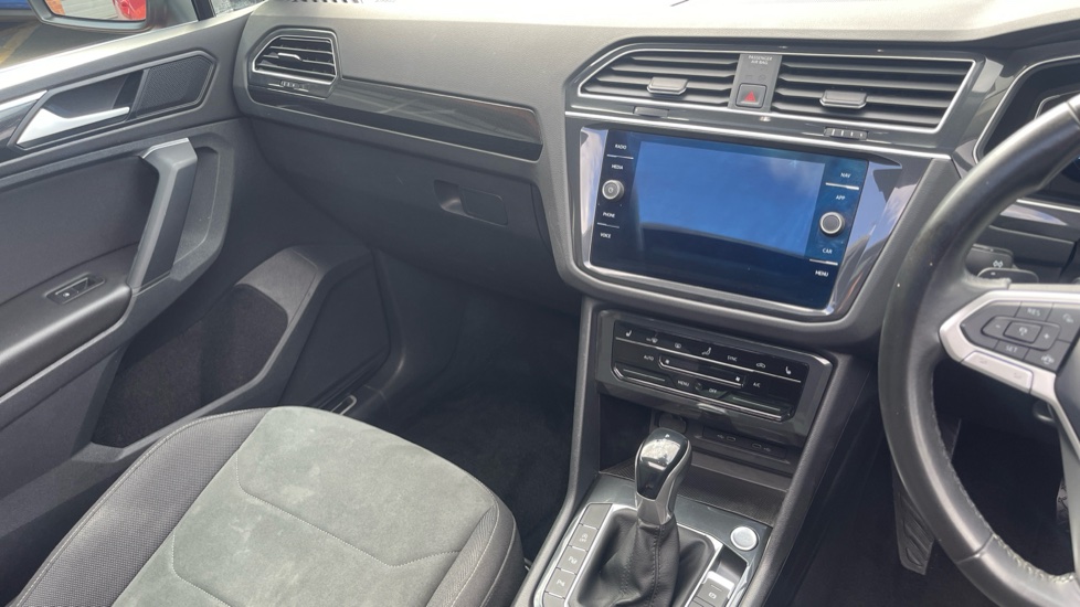 Volkswagen Tiguan 1.5 TSI 150 Elegance 5dr DSG Petrol Estate - Image 14