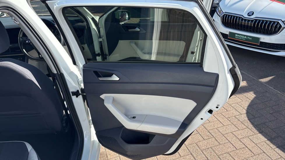 Volkswagen Polo 1.0 TSI 95 Beats 5dr Petrol Hatchback - Image 47