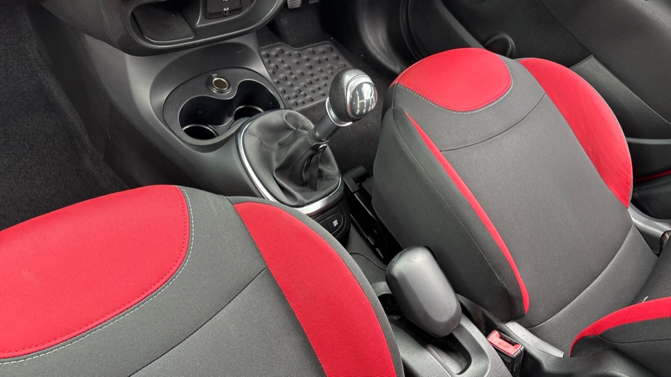 Fiat 500L 1.4 Pop Star 5dr Petrol Hatchback - Image 13