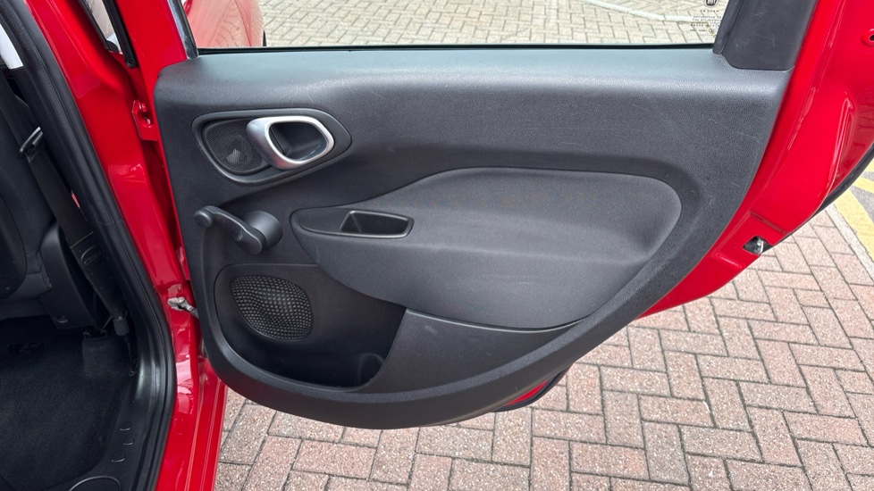 Fiat 500L 1.4 Pop Star 5dr Petrol Hatchback - Image 21