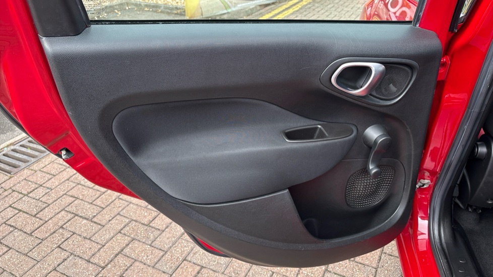 Fiat 500L 1.4 Pop Star 5dr Petrol Hatchback - Image 37