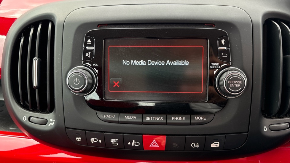Fiat 500L 1.4 Pop Star 5dr Petrol Hatchback - Image 57