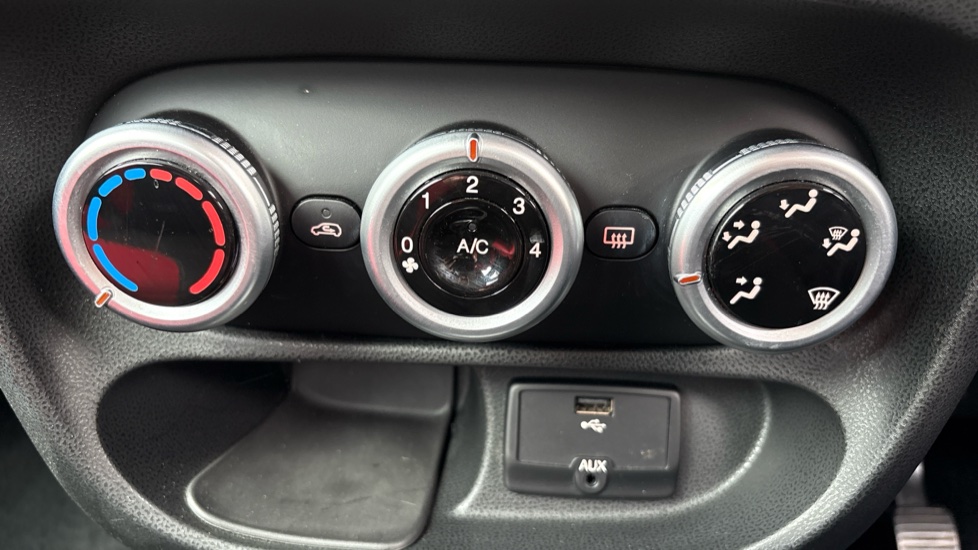 Fiat 500L 1.4 Pop Star 5dr Petrol Hatchback - Image 62