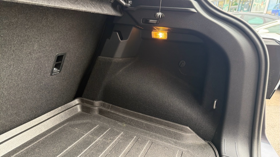 Volkswagen T-Cross 1.5 TSI R-Line 5dr DSG Petrol Estate - Image 23