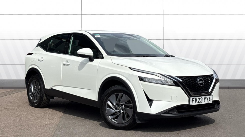Nissan Qashqai 1.3 DiG-T MH Acenta Premium 5dr Petrol Hatchback - Image 1