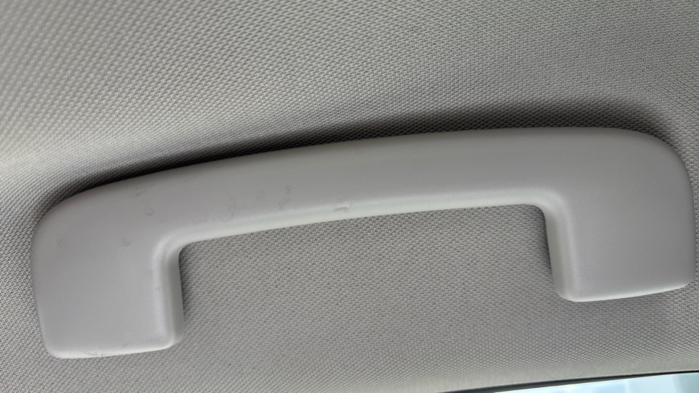Nissan Qashqai 1.3 DiG-T MH Acenta Premium 5dr Petrol Hatchback - Image 56