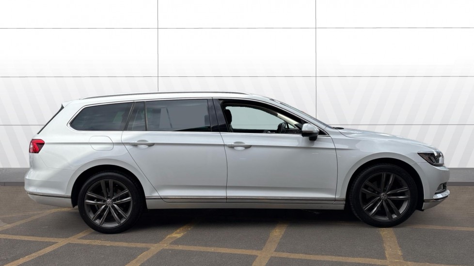 Volkswagen Passat 2.0 TDI GT 5dr DSG [Panoramic Roof] [7 Speed] Diesel Estate - Image 5