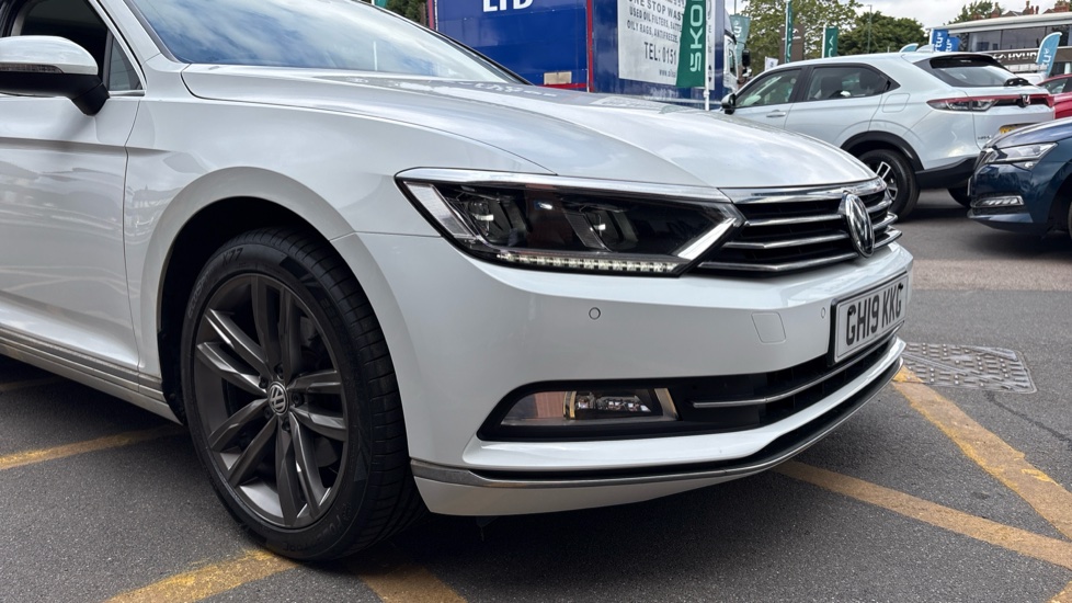 Volkswagen Passat 2.0 TDI GT 5dr DSG [Panoramic Roof] [7 Speed] Diesel Estate - Image 54