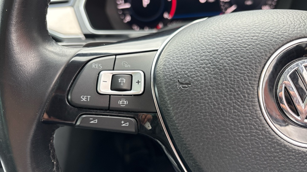 Volkswagen Passat 2.0 TDI GT 5dr DSG [Panoramic Roof] [7 Speed] Diesel Estate - Image 64