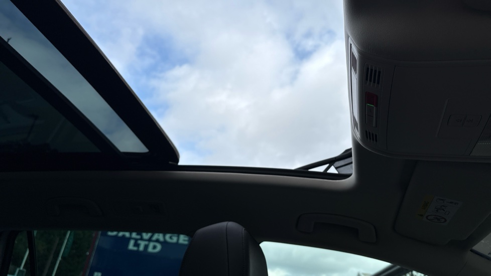 Volkswagen Passat 2.0 TDI GT 5dr DSG [Panoramic Roof] [7 Speed] Diesel Estate - Image 93