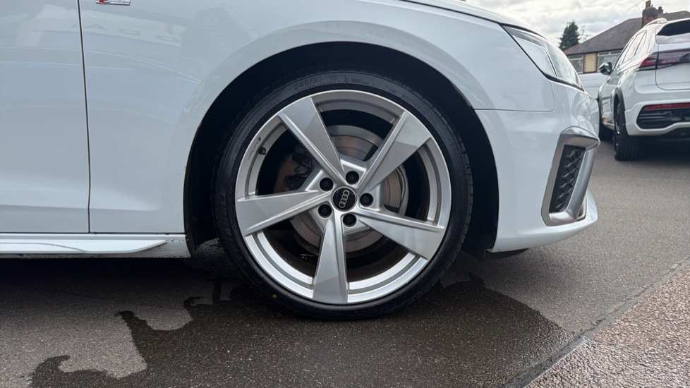 Audi A4 35 TFSI S Line 4dr S Tronic Petrol Saloon - Image 21