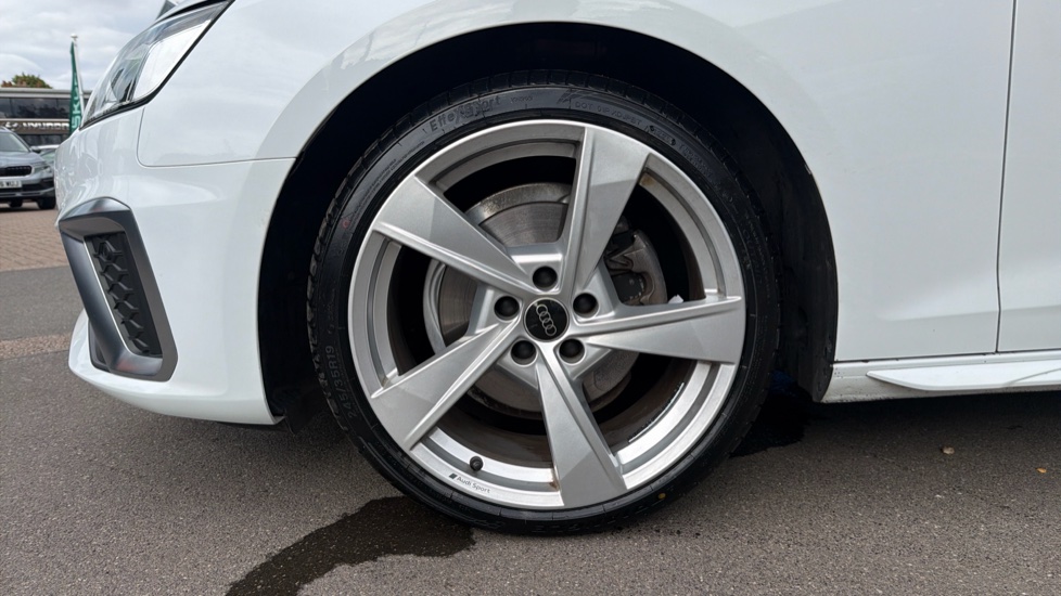 Audi A4 35 TFSI S Line 4dr S Tronic Petrol Saloon - Image 23