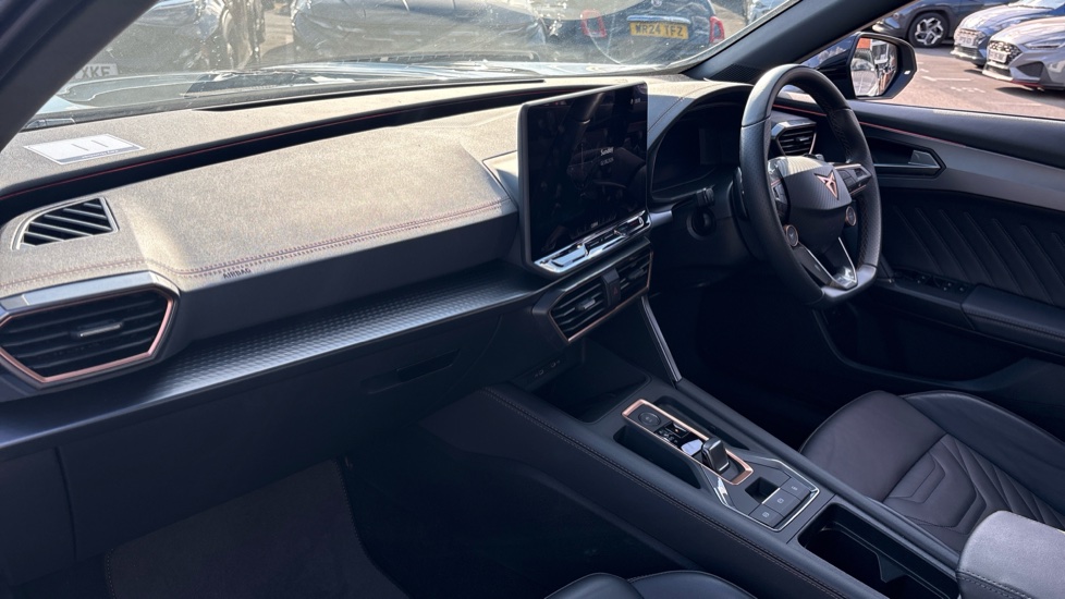 CUPRA Formentor 1.5 eTSI 150 V3 5dr DSG Petrol Estate - Image 9