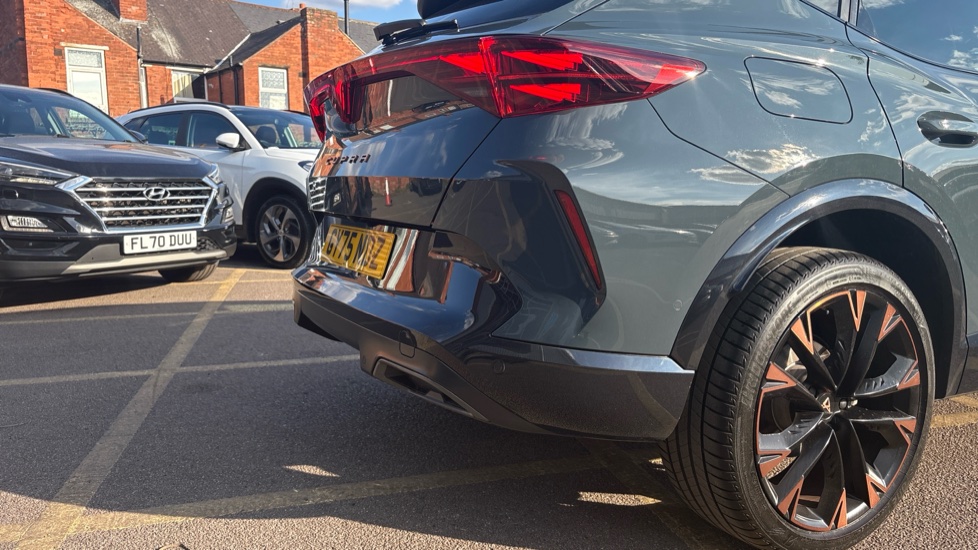 CUPRA Formentor 1.5 eTSI 150 V3 5dr DSG Petrol Estate - Image 31