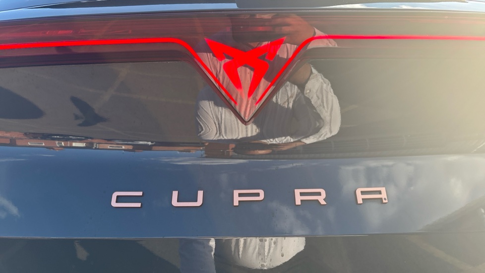 CUPRA Formentor 1.5 eTSI 150 V3 5dr DSG Petrol Estate - Image 34