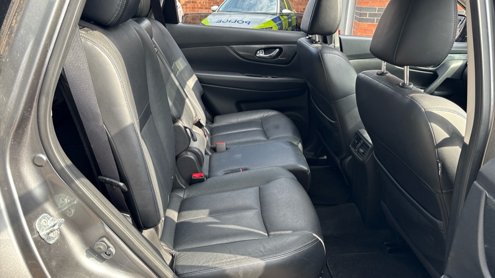 Nissan X-Trail 2.0 dCi Tekna 5dr Xtronic Diesel Station Wagon - Image 16