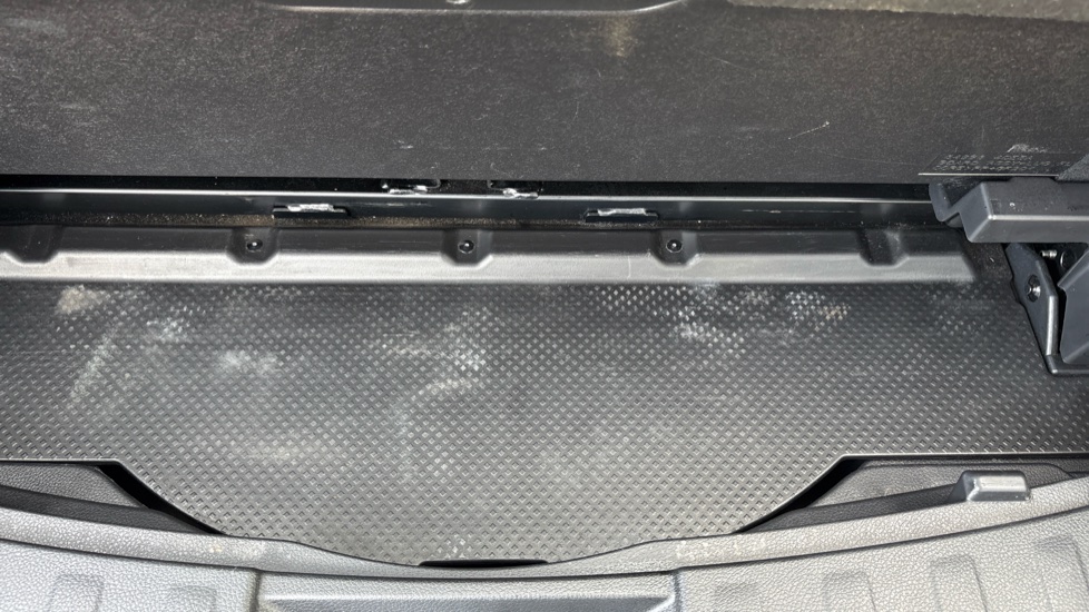 Nissan X-Trail 2.0 dCi Tekna 5dr Xtronic Diesel Station Wagon - Image 35