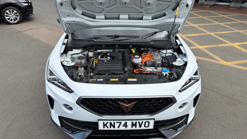 CUPRA Formentor 1.4 eHybrid 204 V1 5dr DSG Estate - Image 8