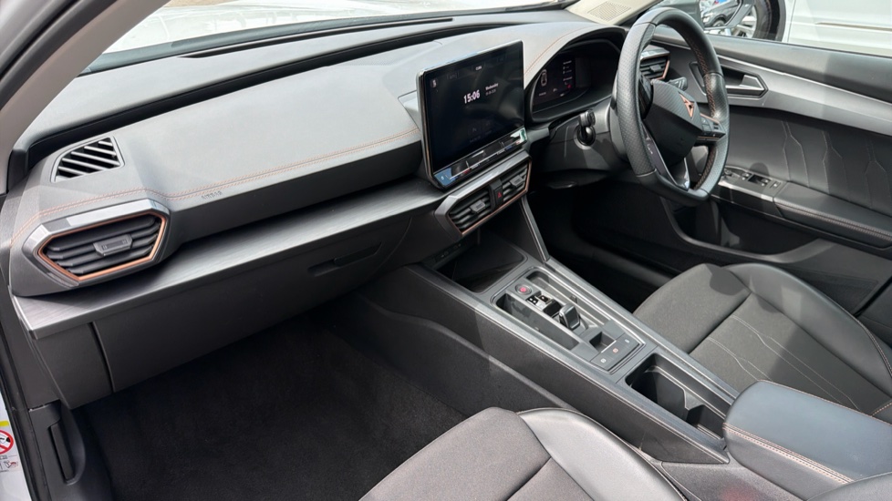 CUPRA Formentor 1.4 eHybrid 204 V1 5dr DSG Estate - Image 9