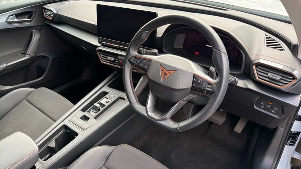 CUPRA Formentor 1.4 eHybrid 204 V1 5dr DSG Estate - Image 11