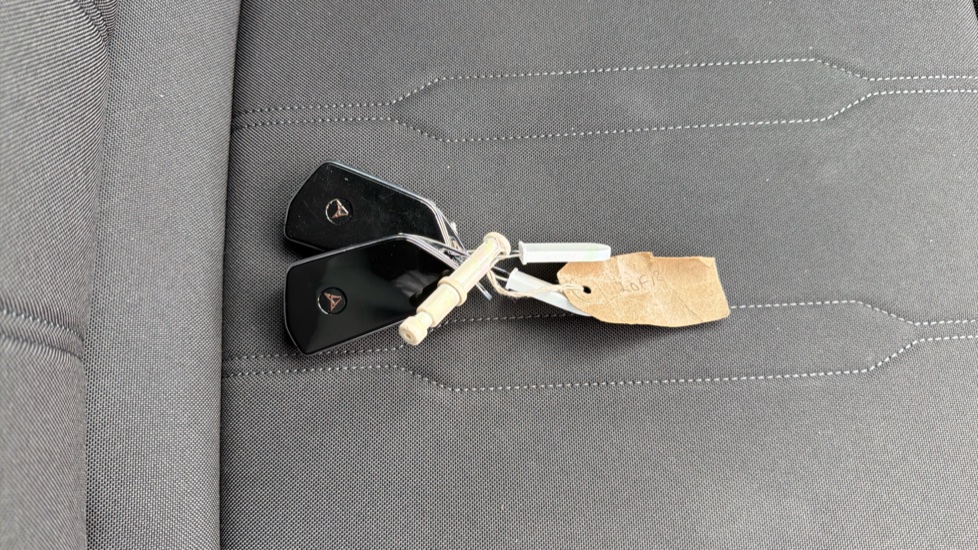 CUPRA Formentor 1.4 eHybrid 204 V1 5dr DSG Estate - Image 20