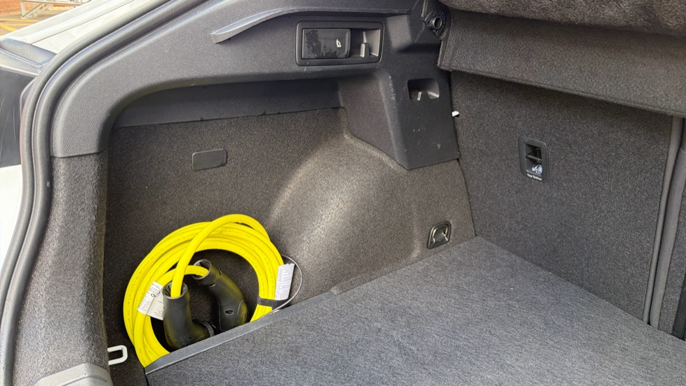 CUPRA Formentor 1.4 eHybrid 204 V1 5dr DSG Estate - Image 37