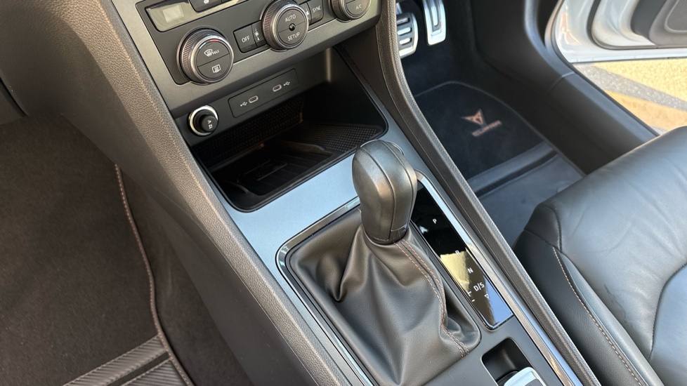 CUPRA Ateca 1.5 EcoTSI V2 5dr DSG Petrol Estate - Image 13