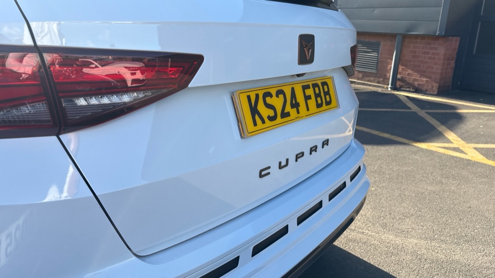 CUPRA Ateca 1.5 EcoTSI V2 5dr DSG Petrol Estate - Image 28