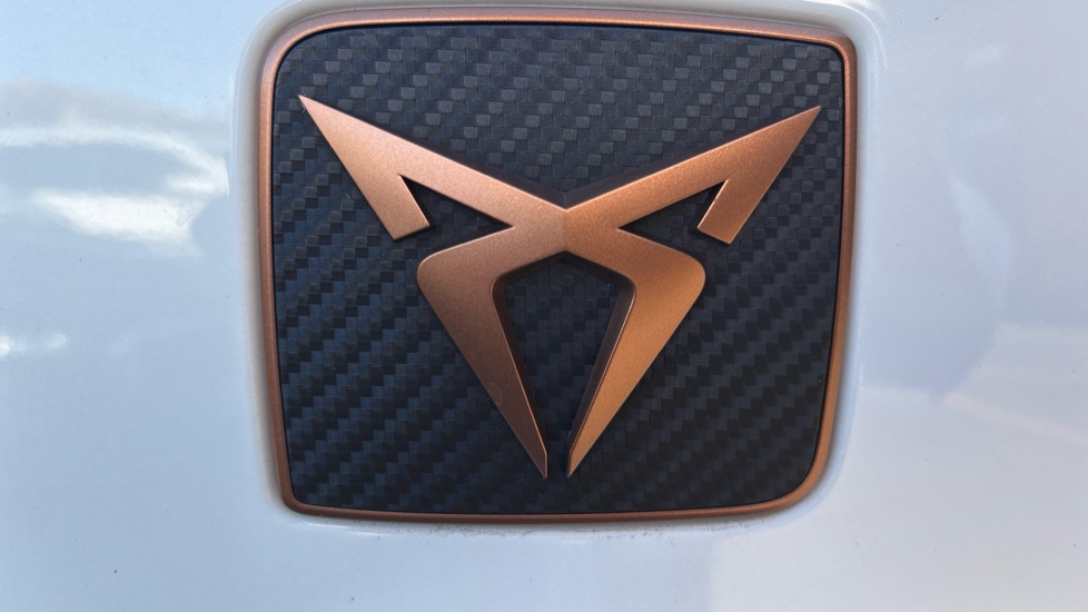CUPRA Ateca 1.5 EcoTSI V2 5dr DSG Petrol Estate - Image 32
