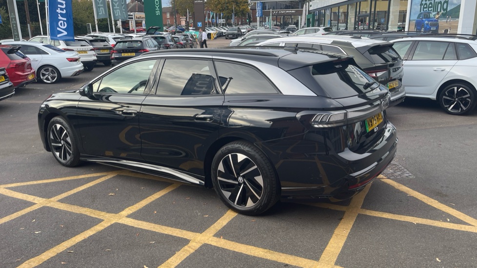 Volkswagen ID.7 210kW Match Pro S Plus 86kWh 5dr Auto Electric Estate - Image 34