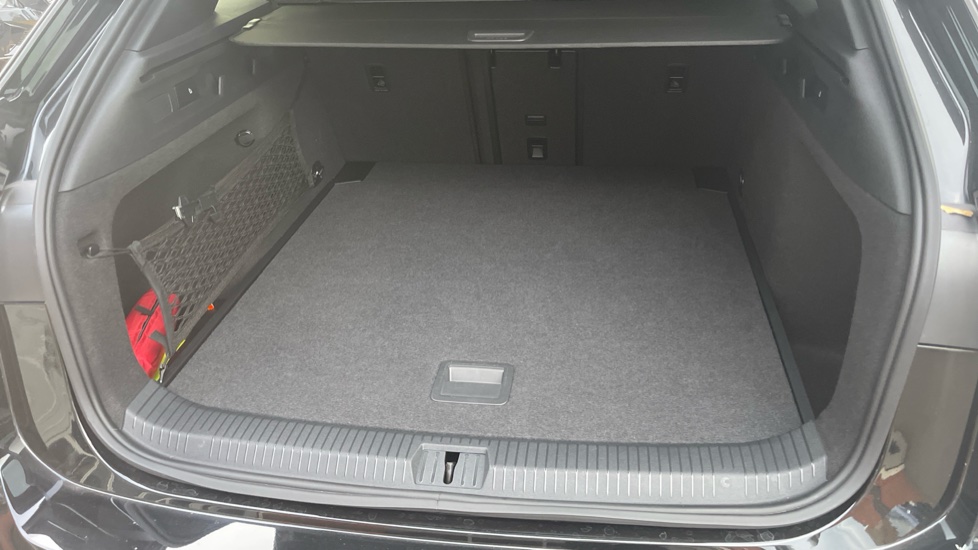 Volkswagen ID.7 210kW Match Pro S Plus 86kWh 5dr Auto Electric Estate - Image 47