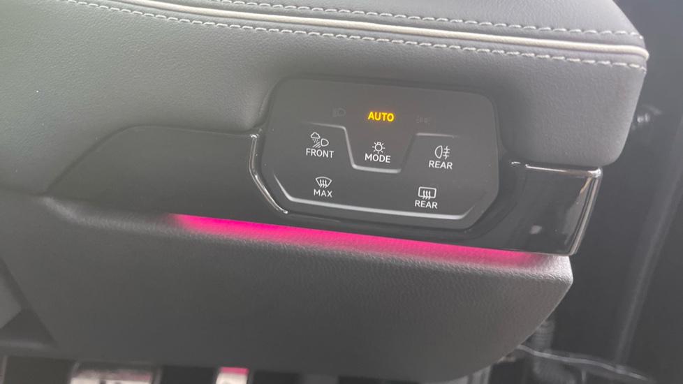 Volkswagen ID.7 210kW Match Pro S Plus 86kWh 5dr Auto Electric Estate - Image 61