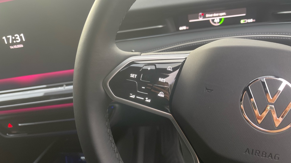 Volkswagen ID.7 210kW Match Pro S Plus 86kWh 5dr Auto Electric Estate - Image 64