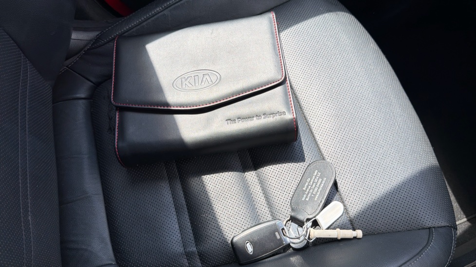 Kia Sorento 2.2 CRDi KX-3 5dr Diesel Station Wagon - Image 19