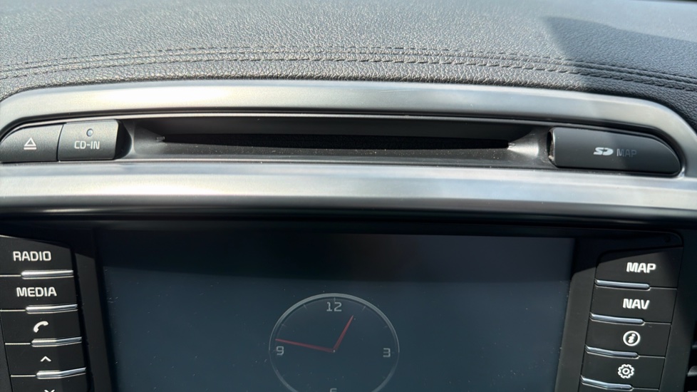 Kia Sorento 2.2 CRDi KX-3 5dr Diesel Station Wagon - Image 37