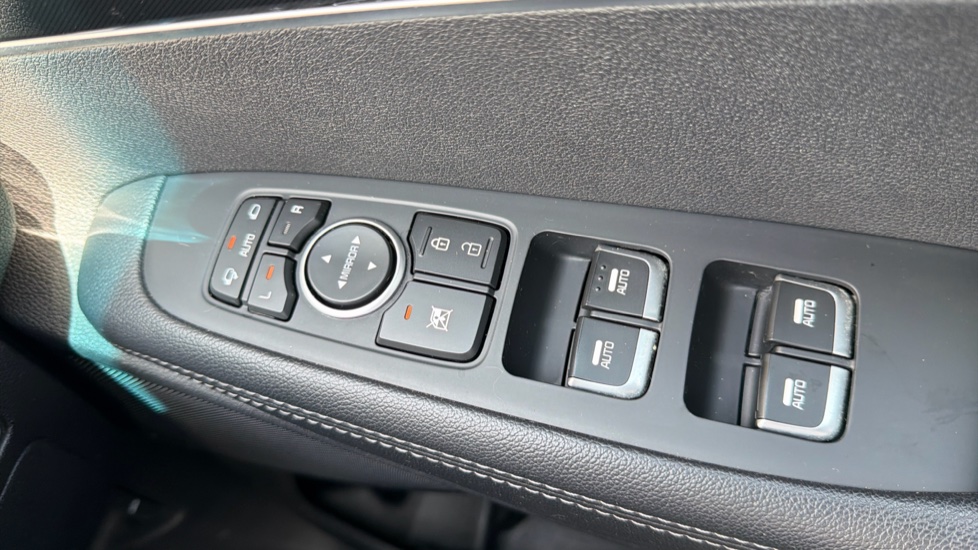 Kia Sorento 2.2 CRDi KX-3 5dr Diesel Station Wagon - Image 44